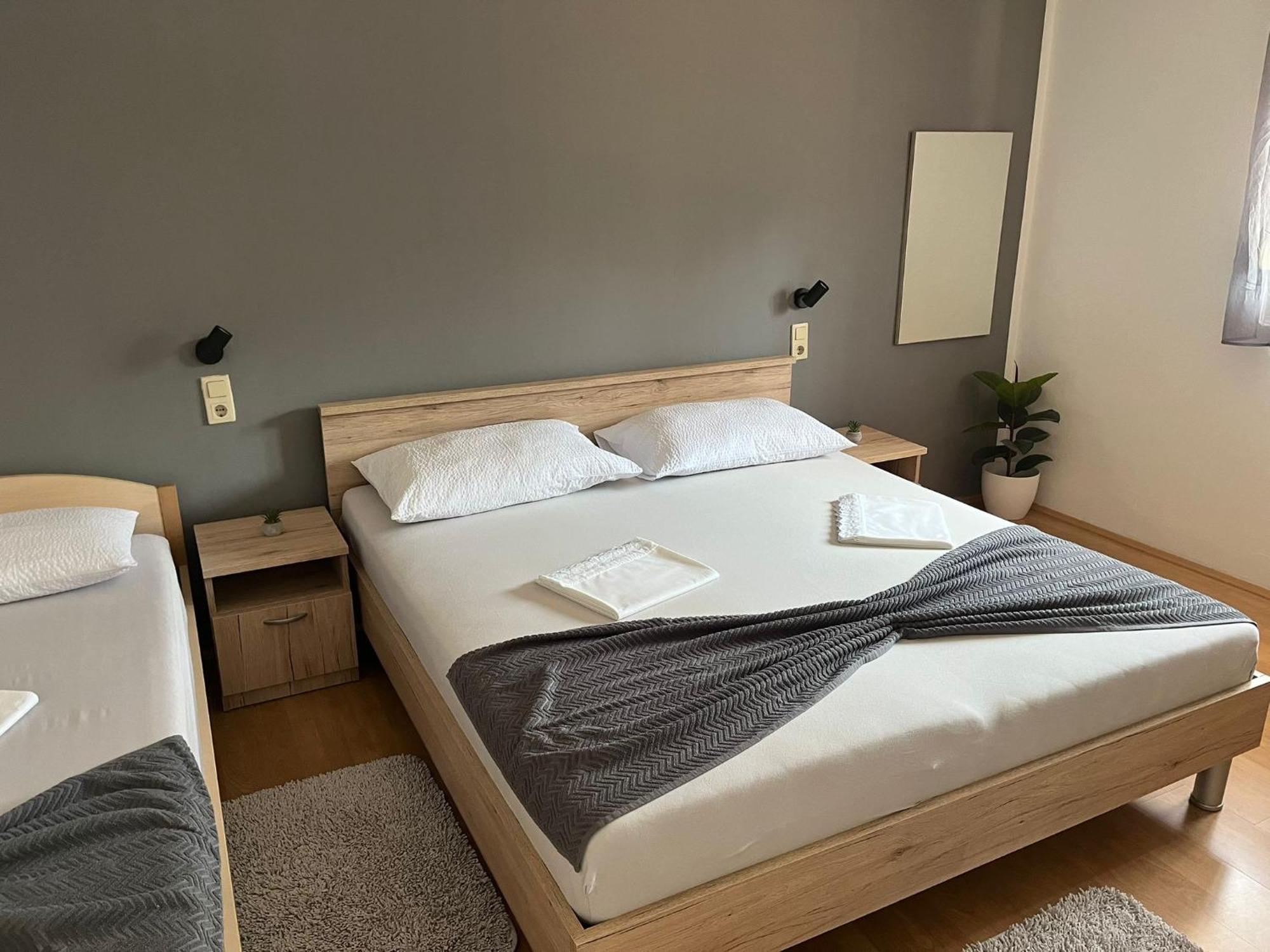 Apartmani Italo Biograd Na Moru Ngoại thất bức ảnh